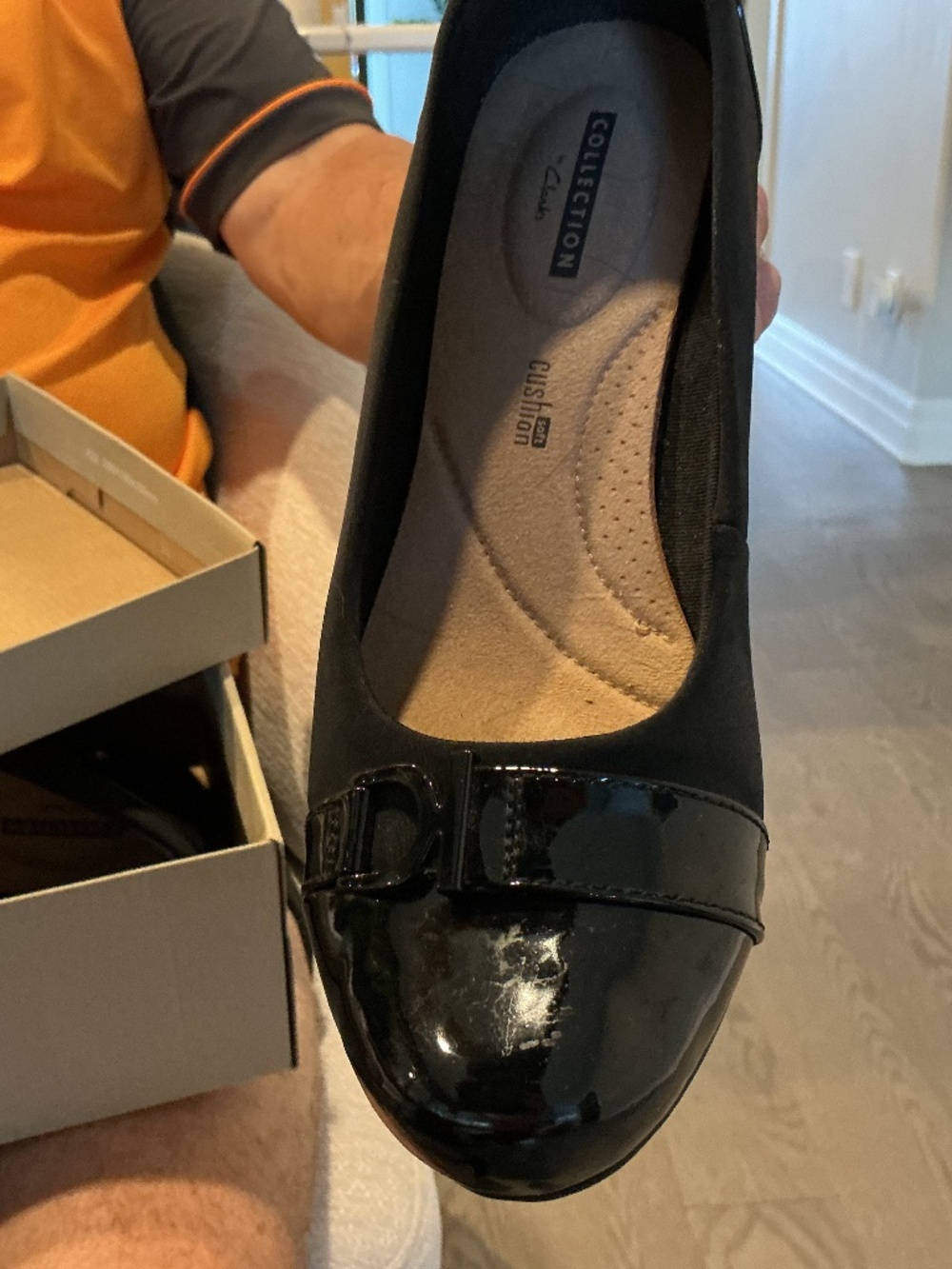 Clarks Collection Flores Poppy Black Wedge Pumps Size 9M
